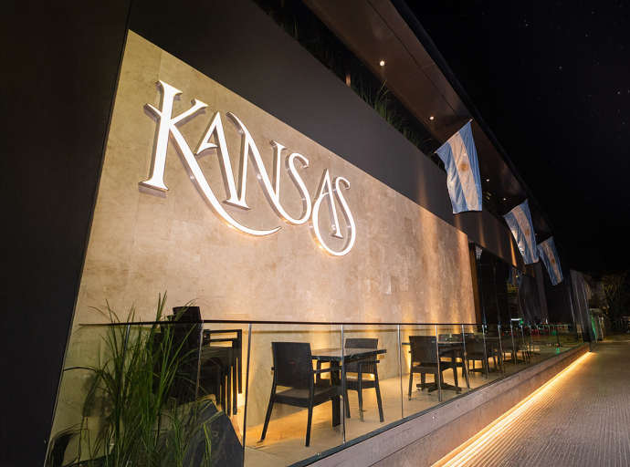 Kansas American Cuisine llega al Polo Gastronómico de Las Lomitas con una propuesta irresistible