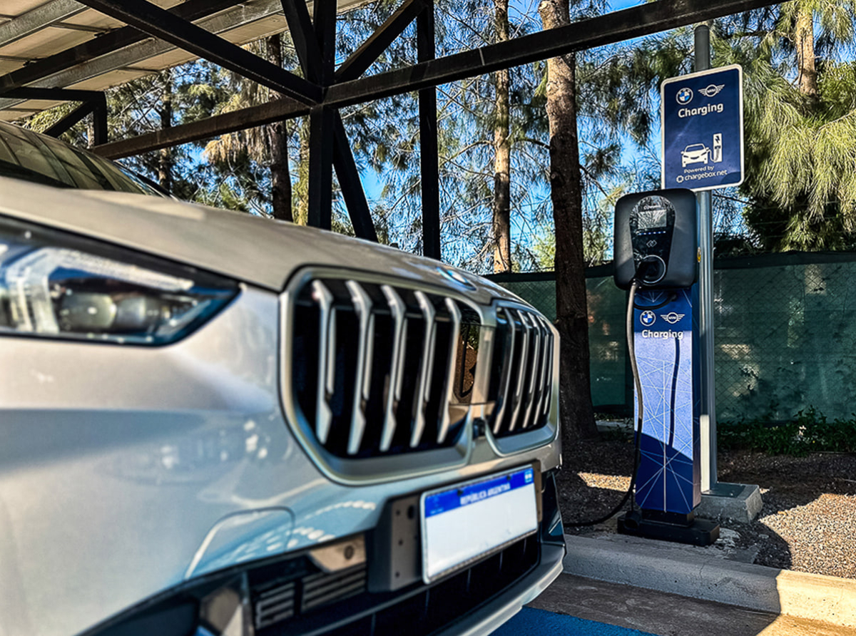 BMW Group Argentina instala cargadores para impulsar la electromovilidad.