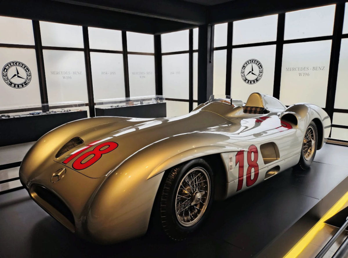 Orgullo nacional: el Museo Fangio recibe el máximo galardón de la FIA por preservar la historia del automovilismo.